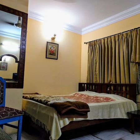 Ashray Guesthouse Kolkata Ngoại thất bức ảnh