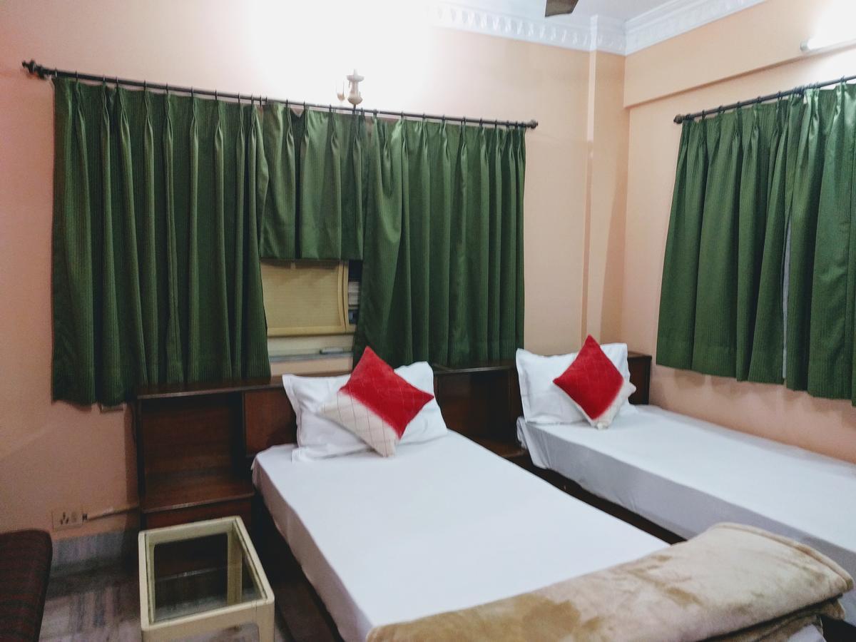 Ashray Guesthouse Kolkata Ngoại thất bức ảnh