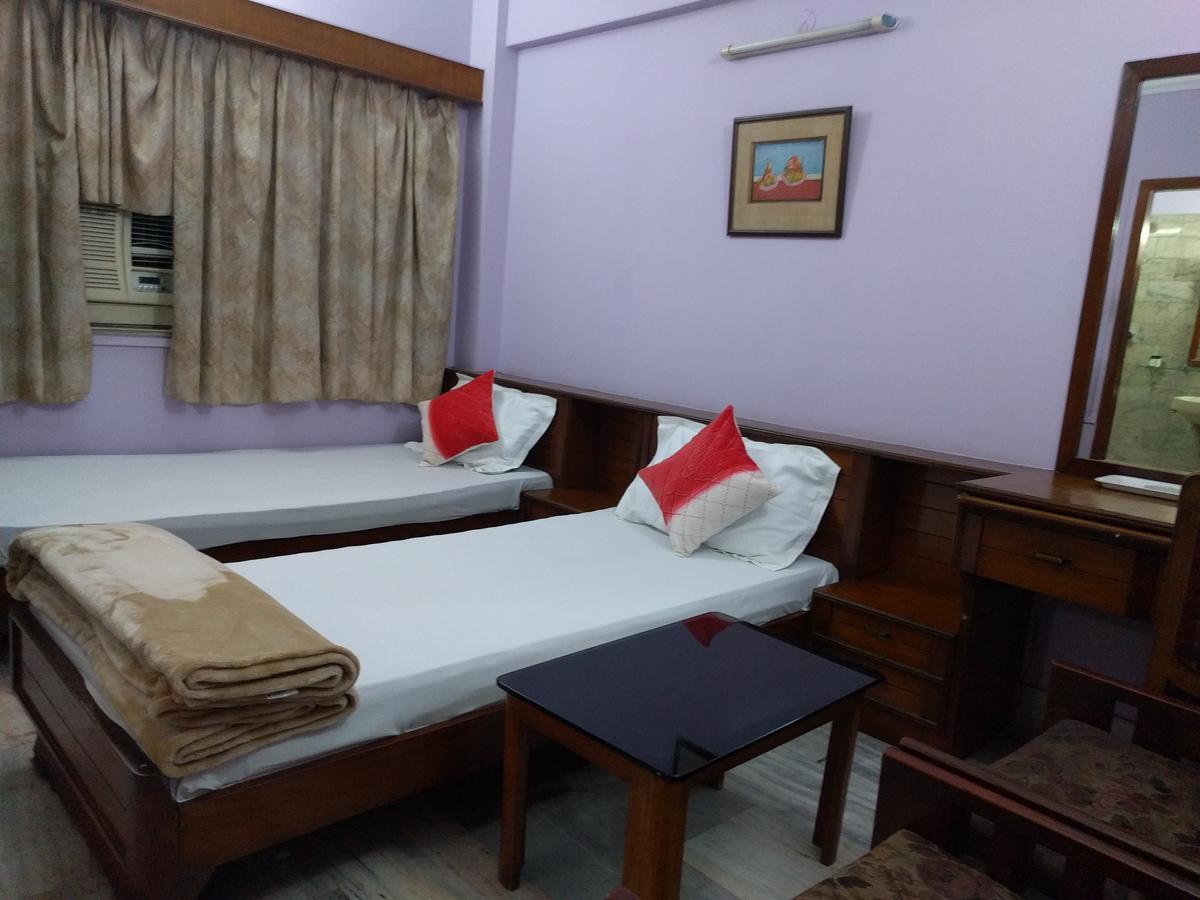 Ashray Guesthouse Kolkata Ngoại thất bức ảnh
